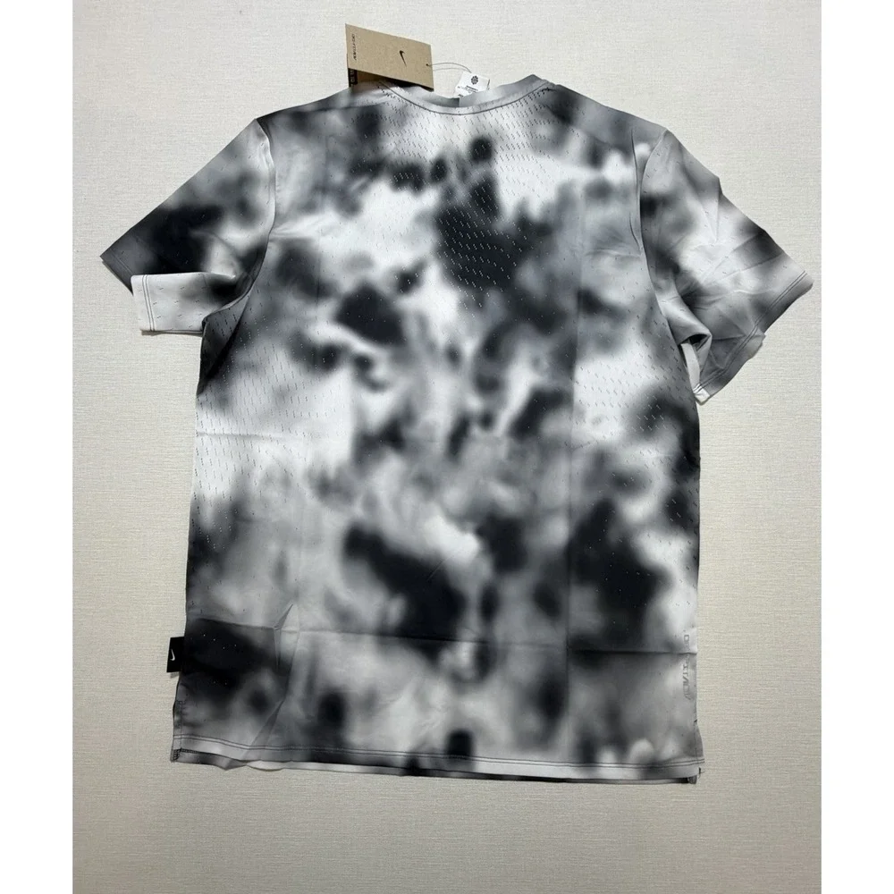 Nike Dri-Fit ADV Running Division Black White Breathe Shirt HJ4148-010 Medium